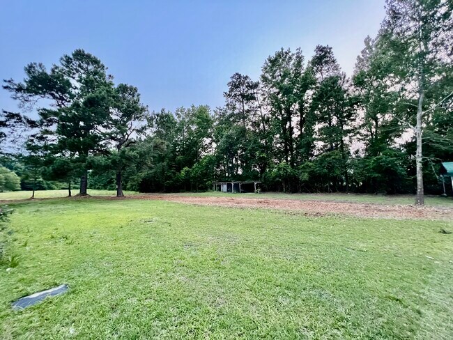 Building Photo - 2752 US-501