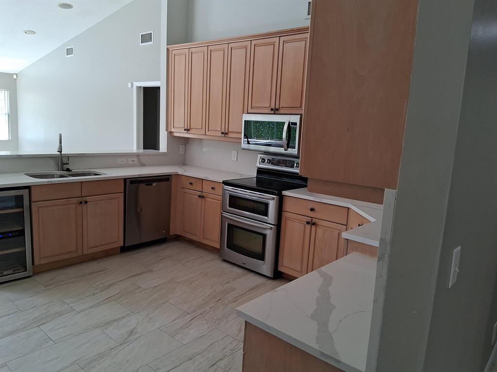 Building Photo - 4863 Chardonnay Dr