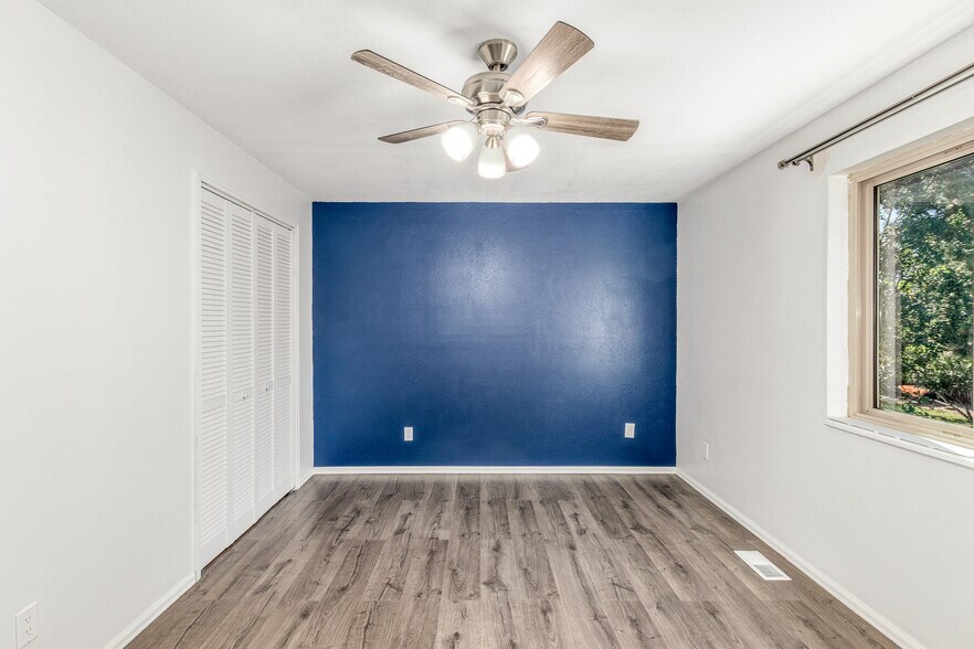 Building Photo - 1549 S Evanston St