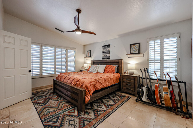 Building Photo - 4010 E Sidewinder Ct