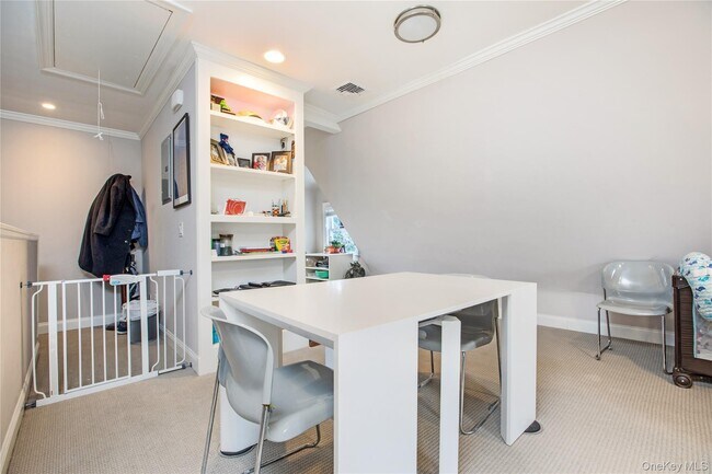 Building Photo - 199 Purchase St