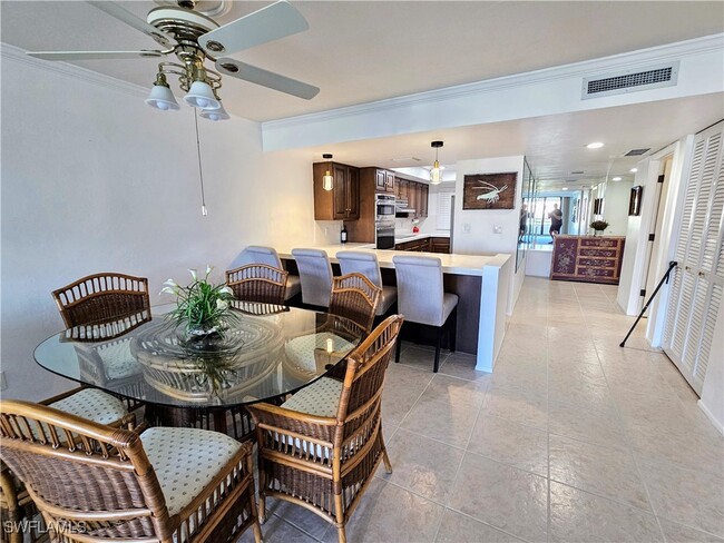 Building Photo - 5260 S Landings Dr
