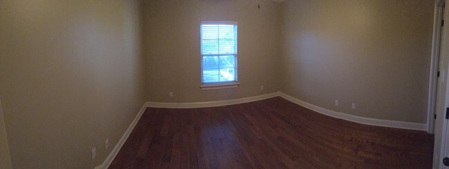Room Picture - 2495 Old Taylor Rd