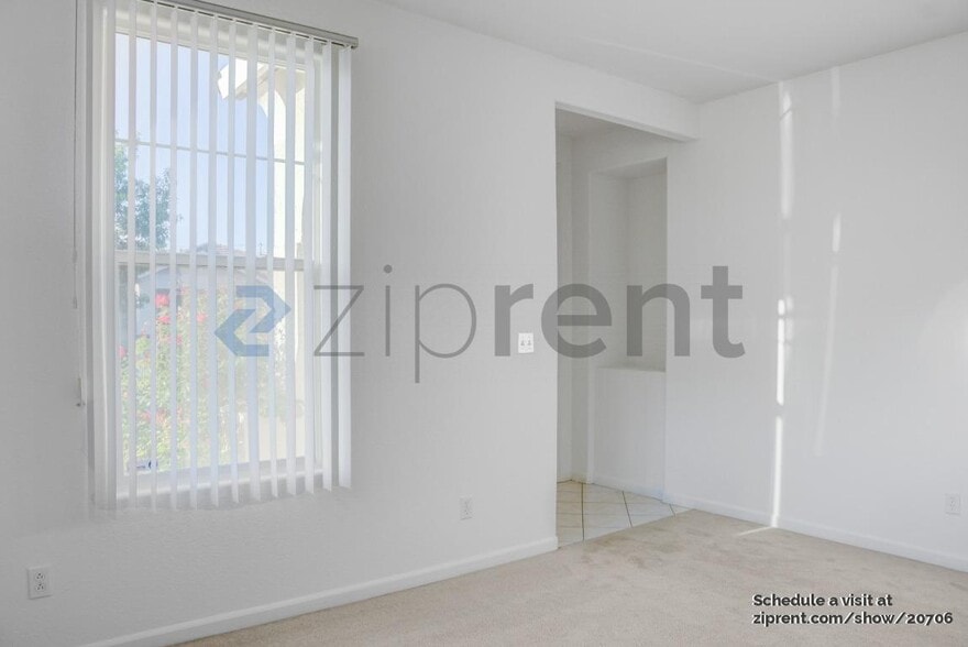 Building Photo - 1834 Zurlo Way