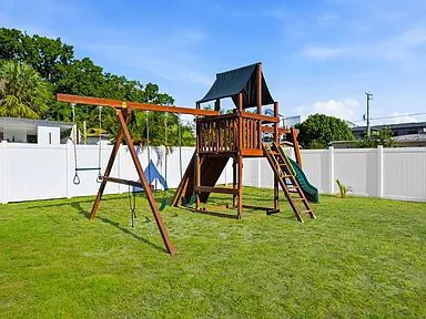 Building Photo - Fully Furnished South Tampa Retreat | Flexible Lease Terms