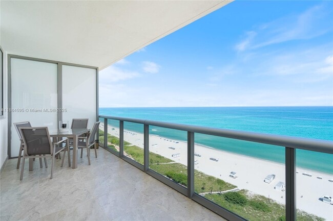 Building Photo - 5875 Collins Ave