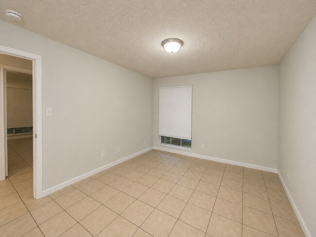 Building Photo - 2 Bed / 2 Bath Condo. In Altamonte Springs, Available Now !