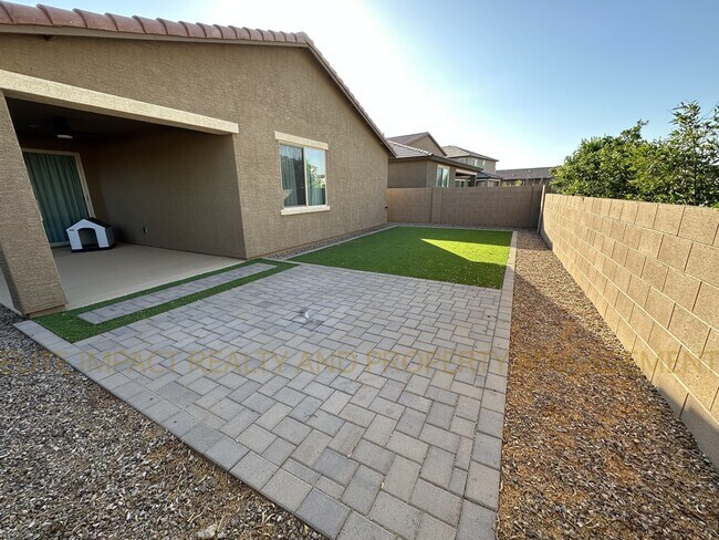 Building Photo - 6698 E Via Arroyo Azul