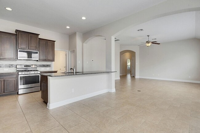 Building Photo - 3215 Honey Peach Way