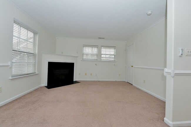 Building Photo - Harbourview Community