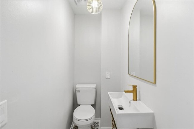 Building Photo - 23 Benefit St