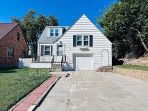 Building Photo - 830 S 54th St