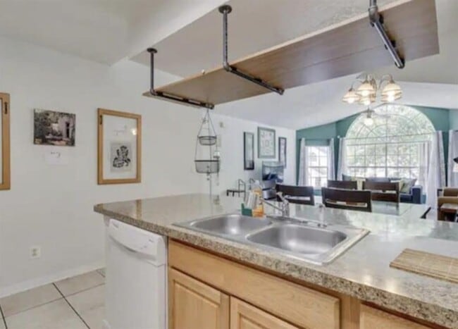 Building Photo - 5004 Laguna Bay Cir