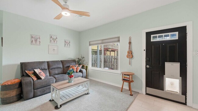 Building Photo - 1314 Stagecoach Dr