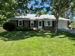 Building Photo - 106 W 8th St