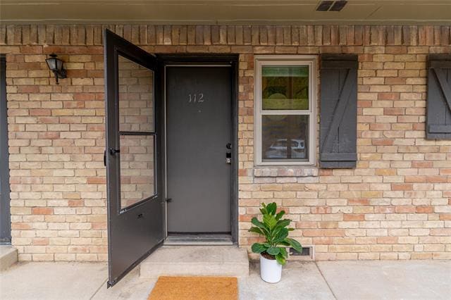 Building Photo - 7707 Meadow Park Dr