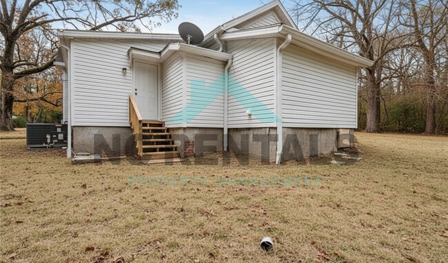 Building Photo - 645 Church St