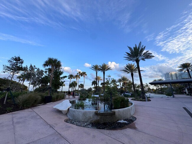 Building Photo - 7840 Harding Ave