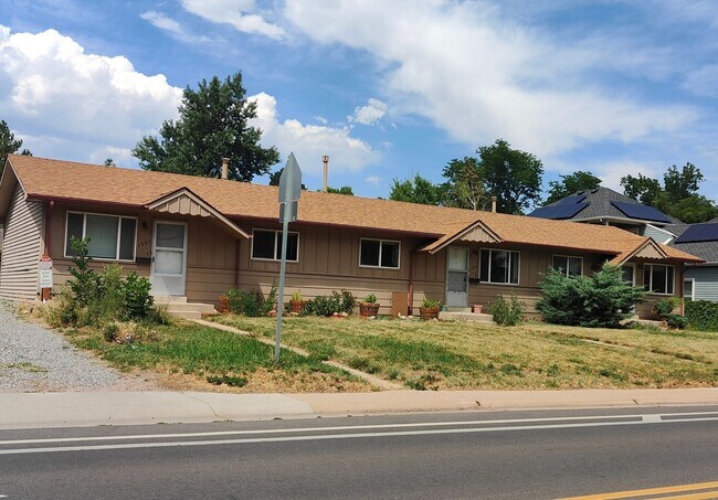 Primary Photo - 2 Bedroom in North Boulder Triplex