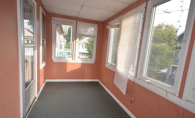 Building Photo - 20 Benton Rd