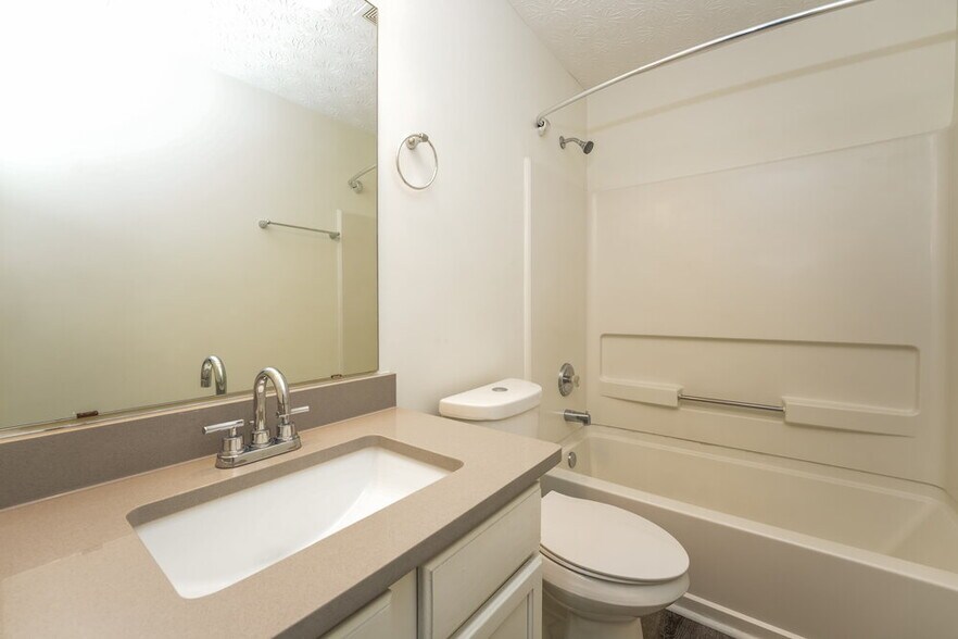 Building Photo - 2249 Ligney Creek Ln