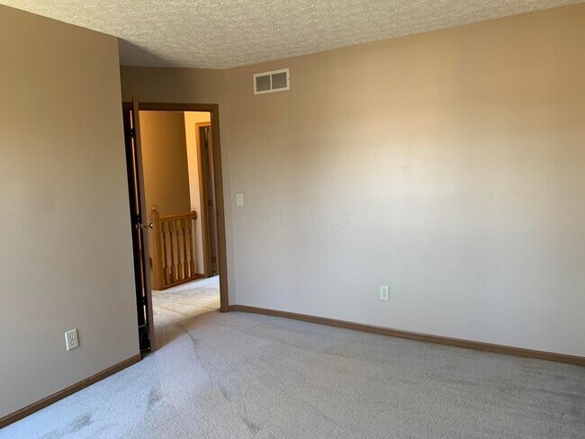 Building Photo - 620 Laurel Oak Ct