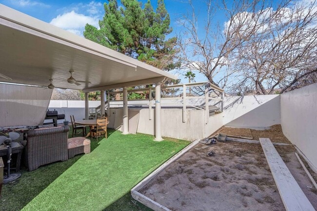 Building Photo - Stunning Las Vegas Rental w/ Endless Pool + 2-Car Garage