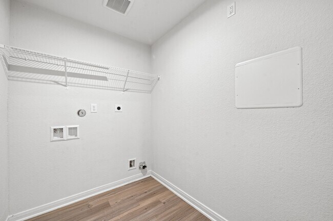 Building Photo - 20742 Nala Bear Dr