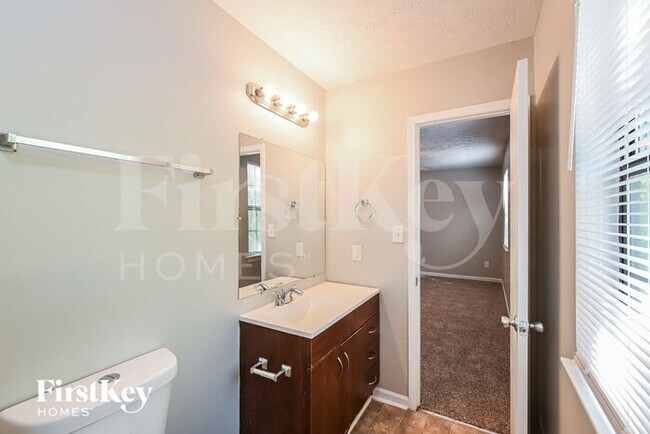 Building Photo - 2848 Maple Grove Dr