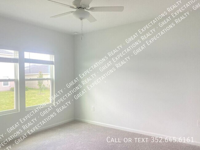 Building Photo - 4706 SW 83rd Lp