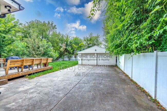 Building Photo - 1516 23rd Ave N