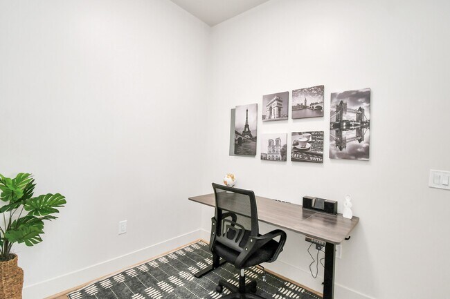 Building Photo - 1600 Post Oak Blvd