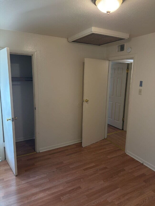 Building Photo - 4026 Belfore Dr