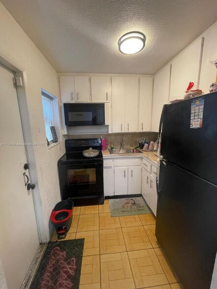 Building Photo - 2801 Mayo St