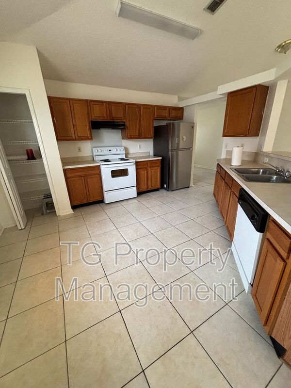 Building Photo - 5374 Lacy Jane Way