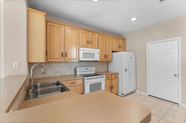 Building Photo - 97 E Greenhill Terrace Pl