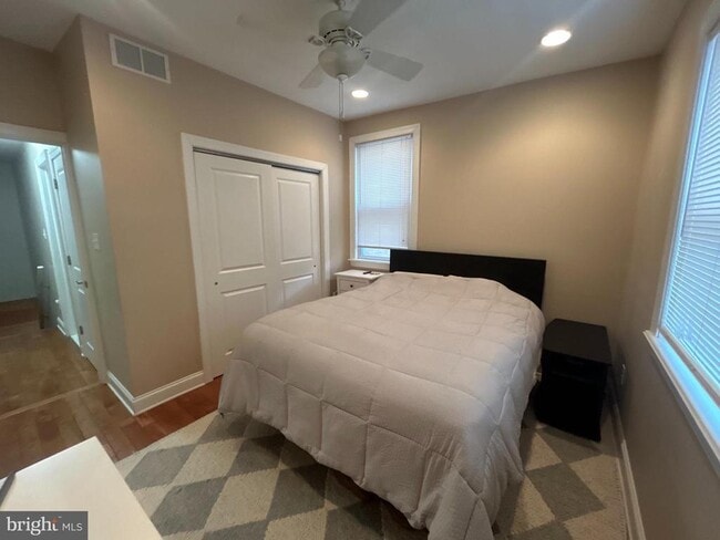 Building Photo - 530 N 15th St