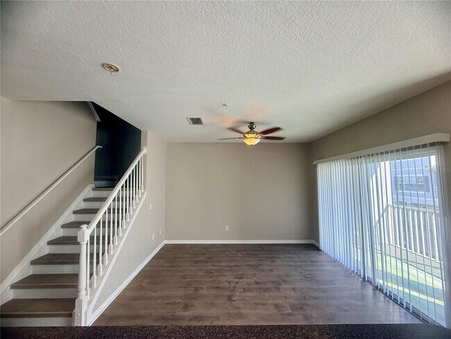 Building Photo - 2424 Grand Central Pkwy