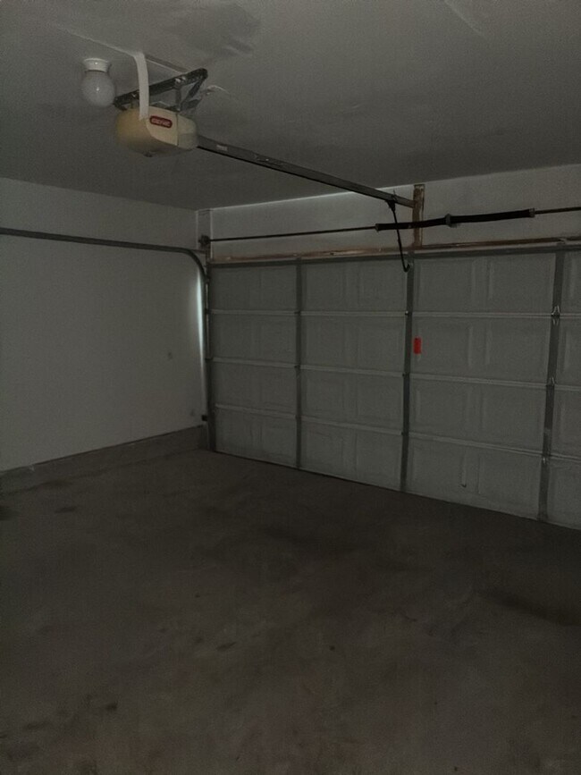 Building Photo - Charming 3BR 2BA w/ Attached Garage • Covered Patio in Pflugerville