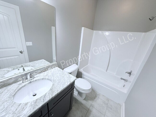 Building Photo - 4BR/4.5BA For Rent