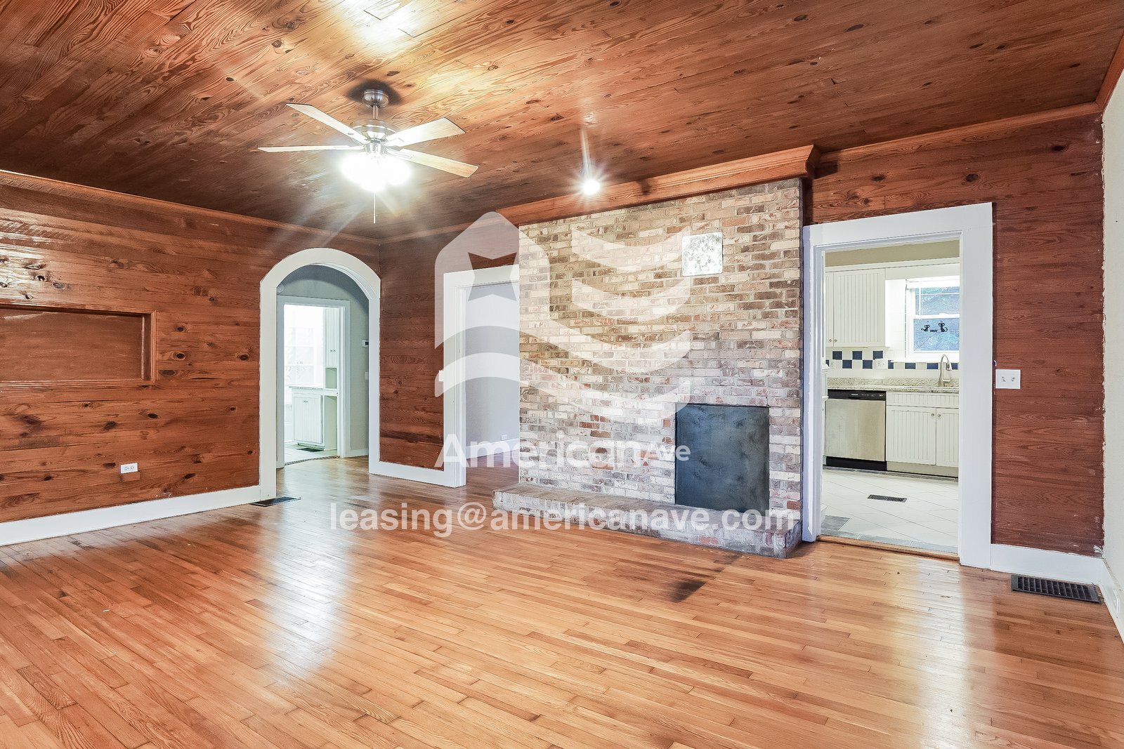 Building Photo - 3004 Shannon Dr
