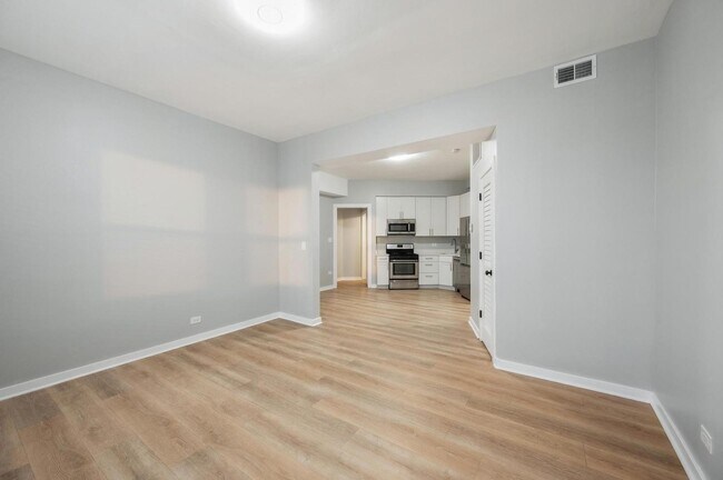 Building Photo - 3966 W Grand Ave