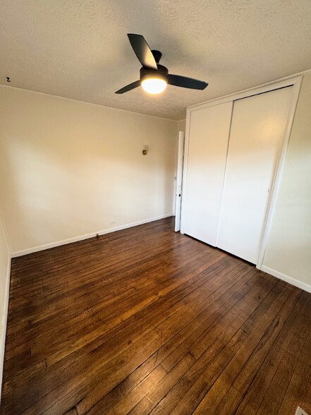 Building Photo - 465 East Dr