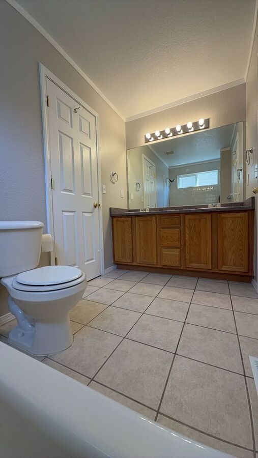 Building Photo - 2563 Malpaso Point
