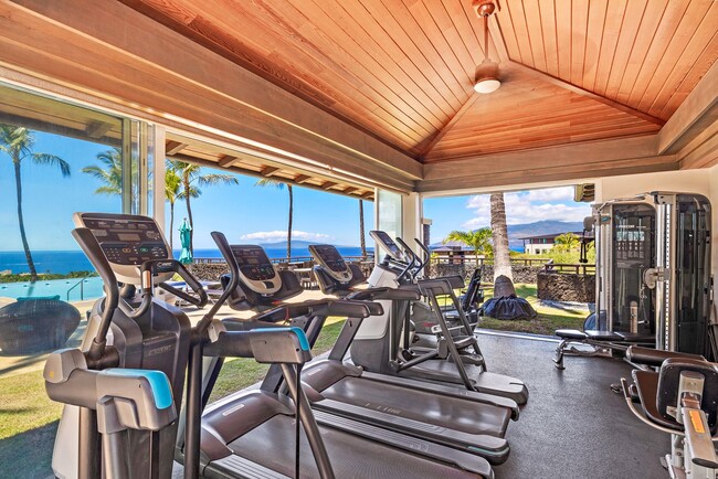 Building Photo - 3-bedroom, 2.5-bath unit | Kai Malu