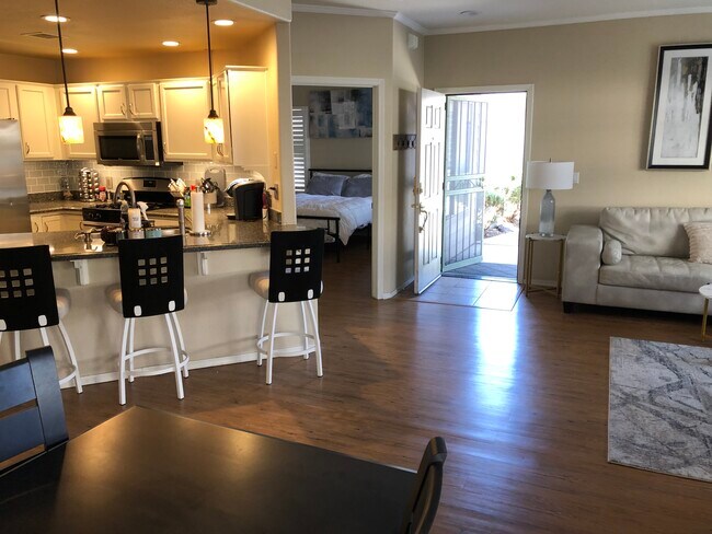 Building Photo - 1975 Blooming Hills Dr