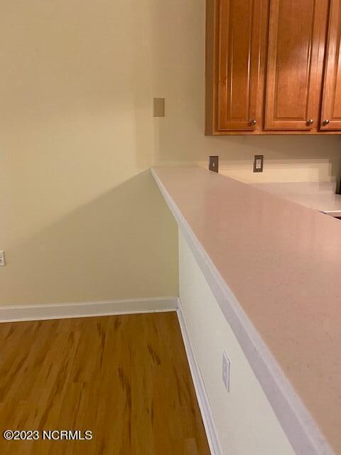 Building Photo - 395 S Crow Creek Dr