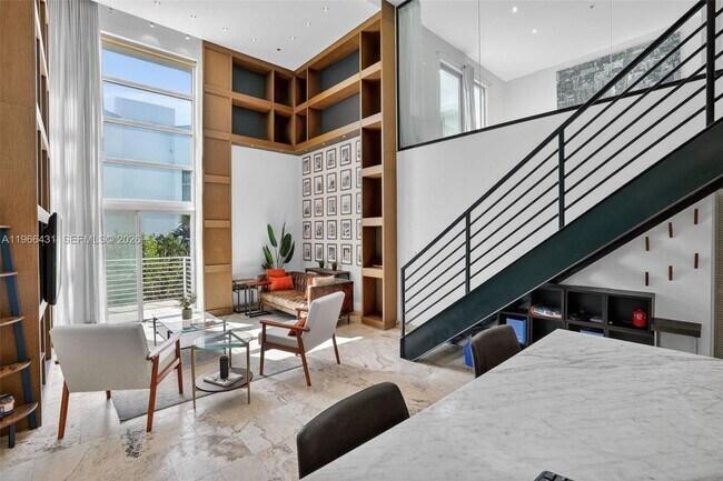 Building Photo - 7744 Collins Ave