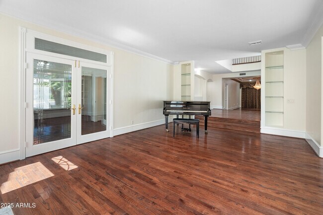 Building Photo - 5820 W Del Lago Cir
