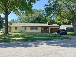 Building Photo - 3410 West St